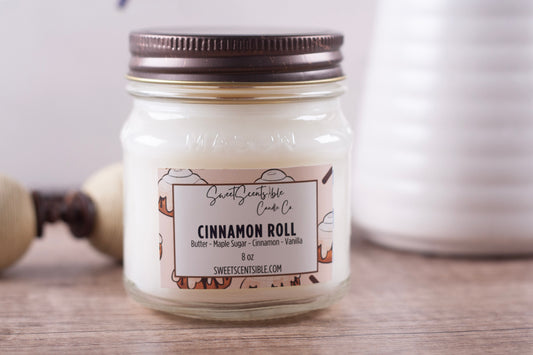 Cinnamon Roll Candle in Mason Jar