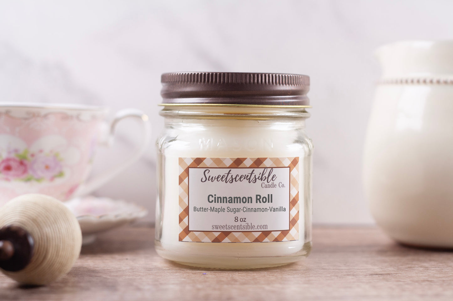 Cinnamon Roll Candle in Mason Jar